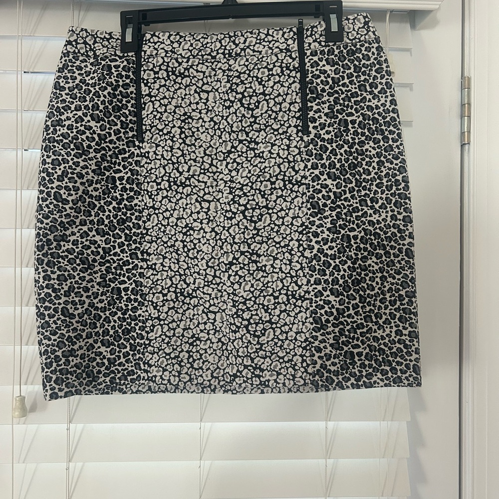 Ann Taylor Black and White Animal Print Pencil Skirt
